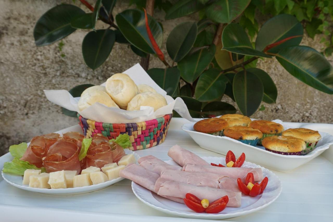 B&B Al N°5 Trento Bagian luar foto